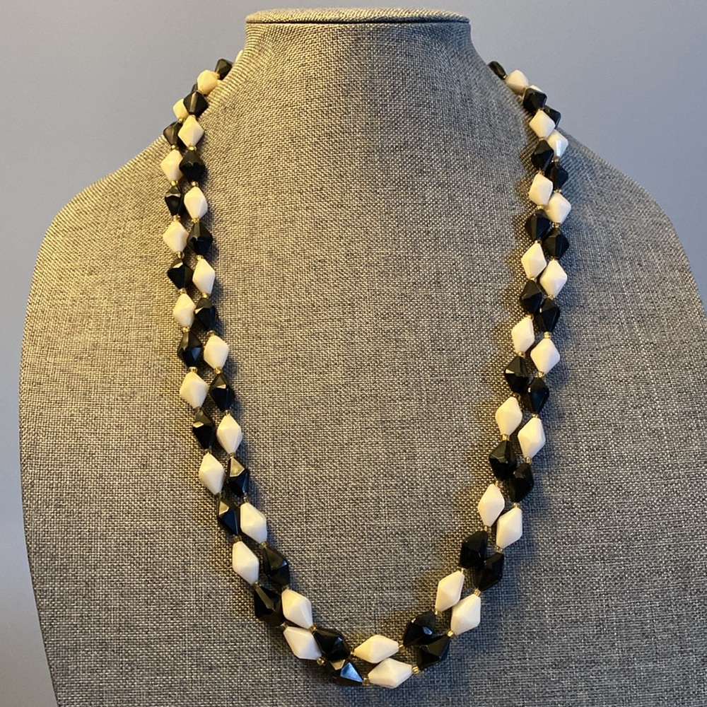 Elegant Black and White Beaded Necklace